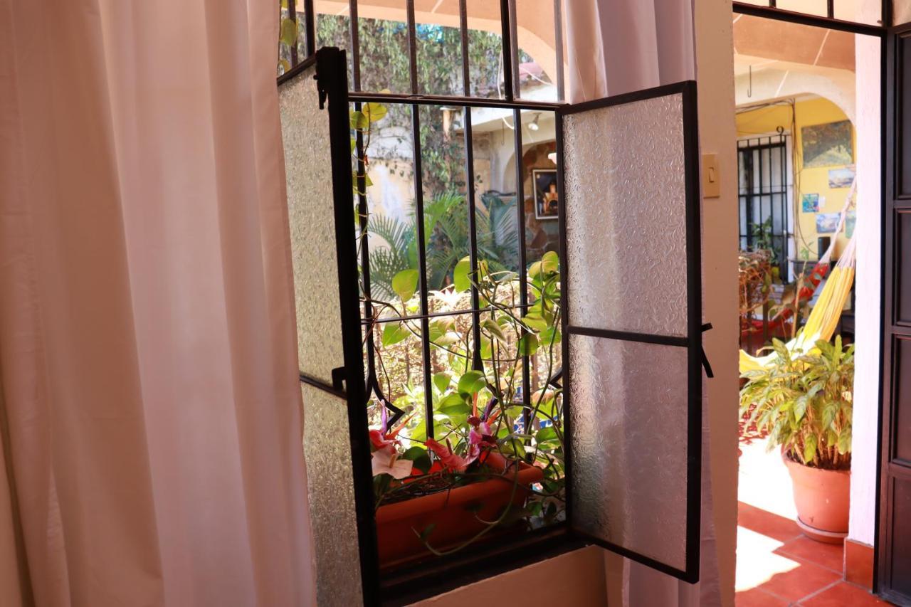 Casa Quetzalli, La Recoleccion アンティグア・グアテマラ エクステリア 写真